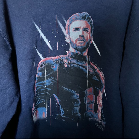 Captain America ‘Infinity War’ Crewneck - Picture 2 of 9